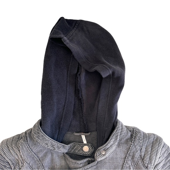 Free People Pinstripe Hooded Knit Moto Jacket in Charcoal Stripes Y2K Size Small - Picture 8 of 13